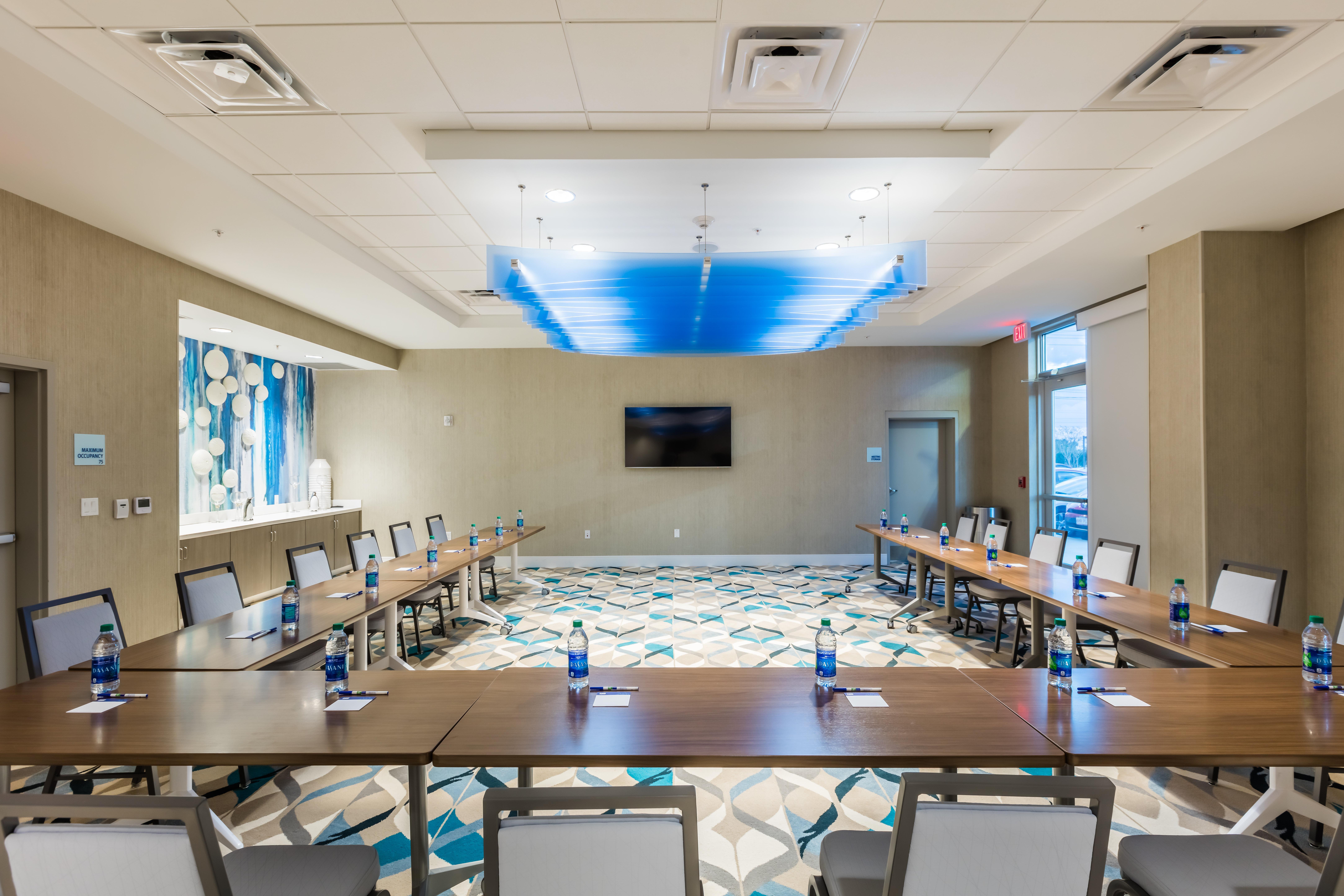 Holiday Inn Express & Suites - Orlando At Seaworld By Ihg Hotel Williamsburg
