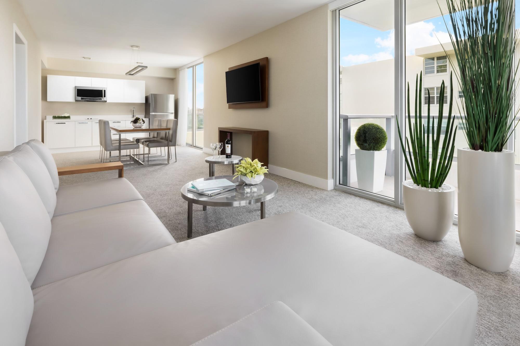 Hotel Tryp By Wyndham Miami Bay Harbor 4*