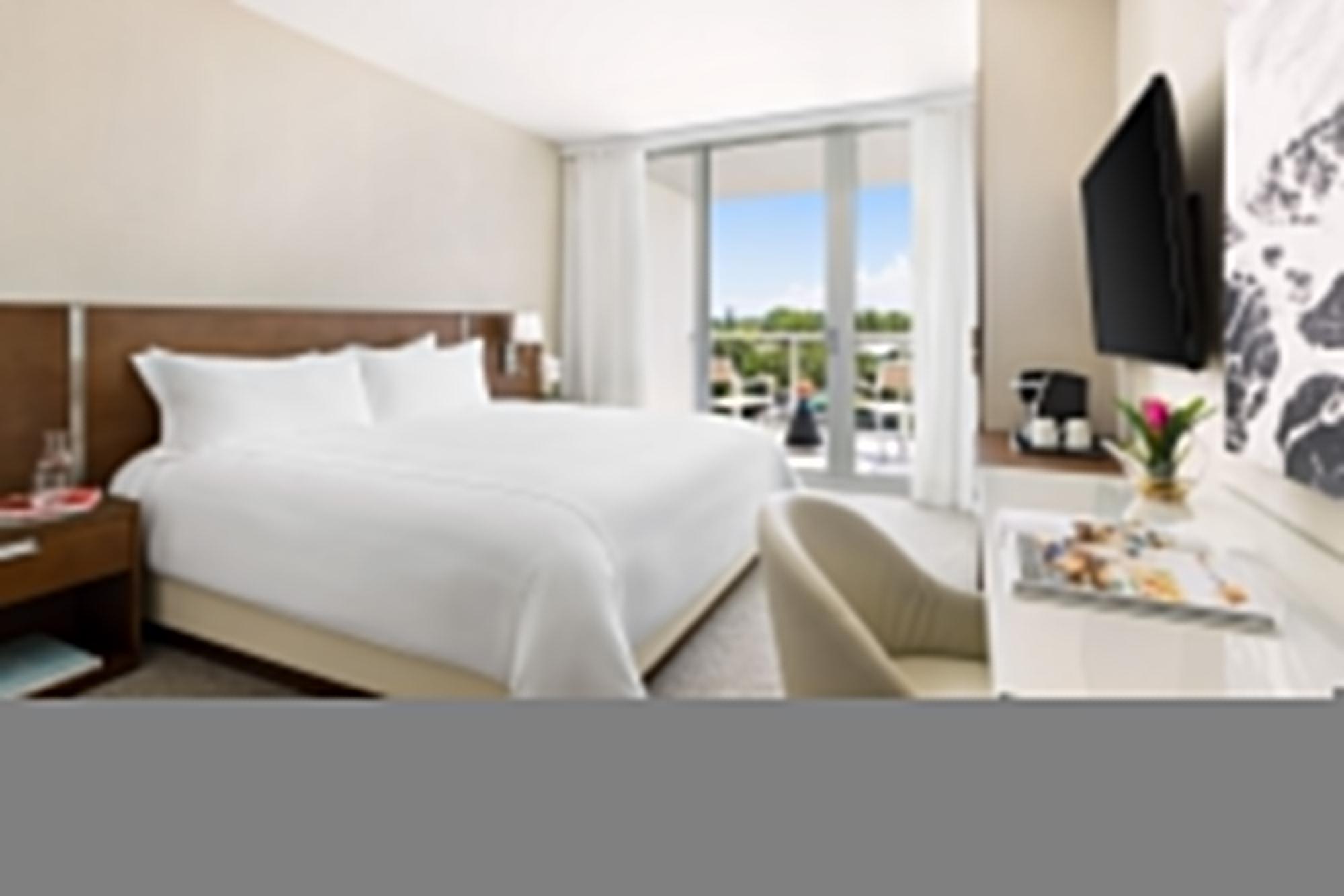Hotel Tryp By Wyndham Miami Bay Harbor 4*