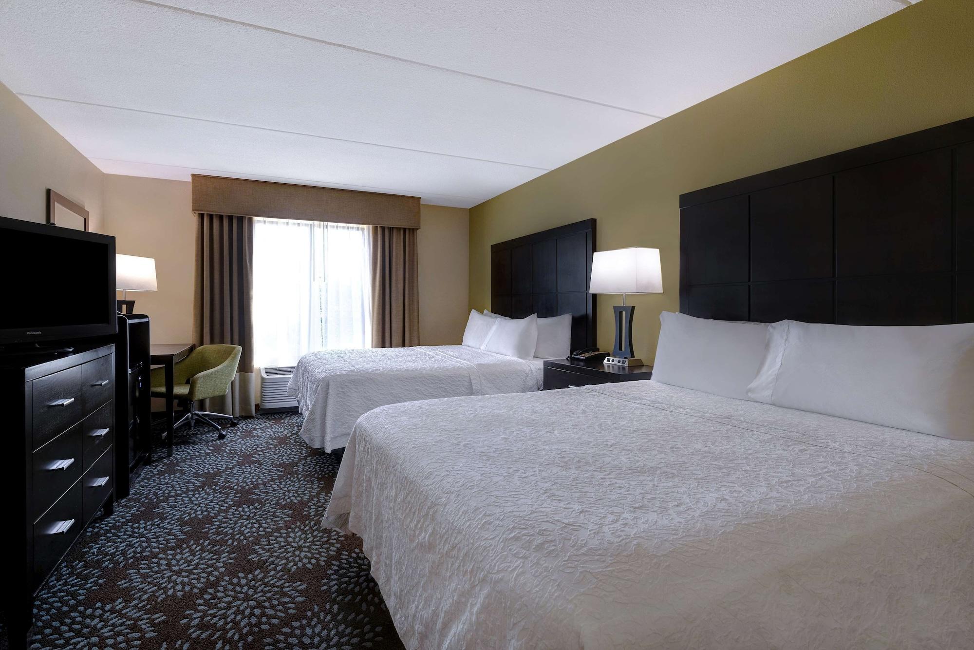 Hampton & Pensacola/gulf Breeze Hotel 3*