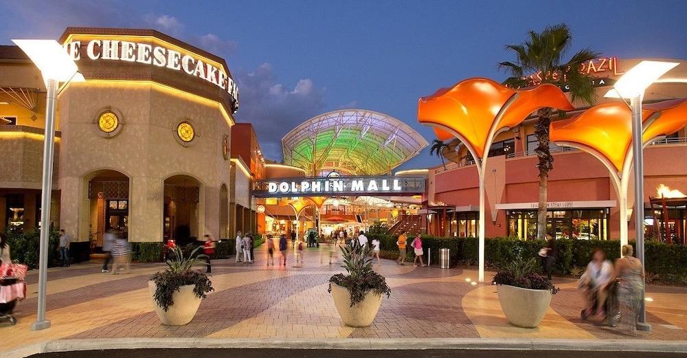Doubletree By Hilton Miami Doral
