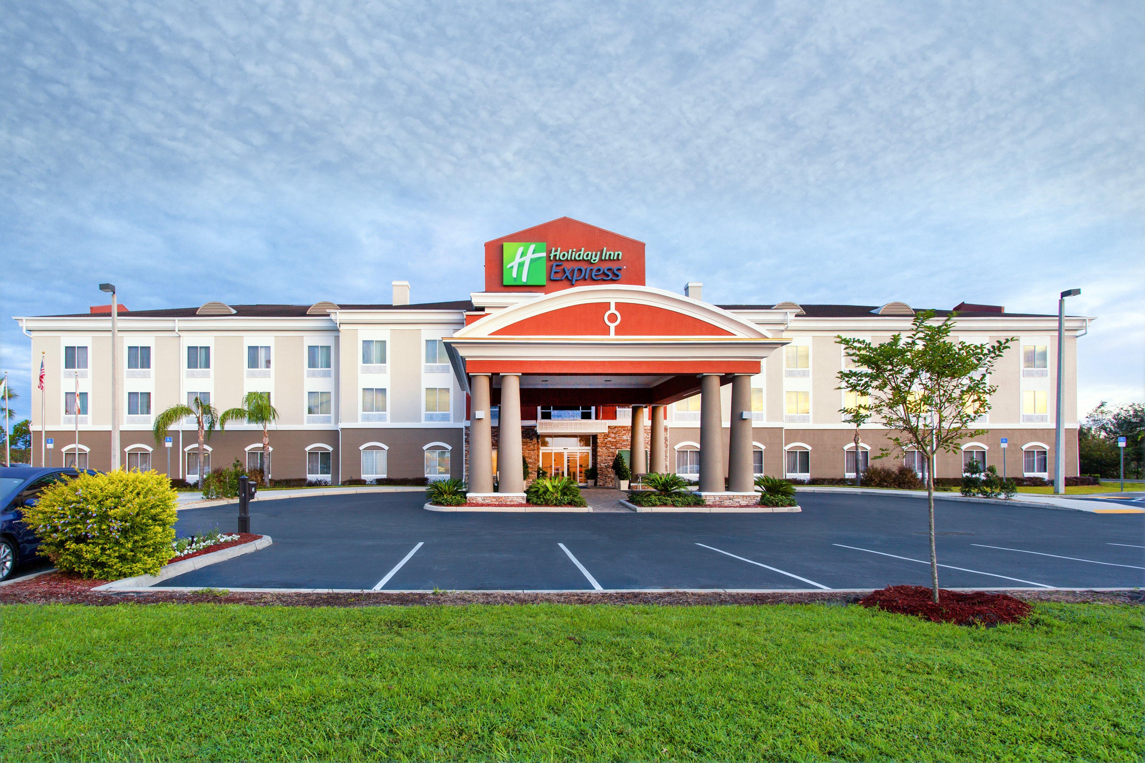 Express Wales North-winter Haven By Ihg Hotel Waverly