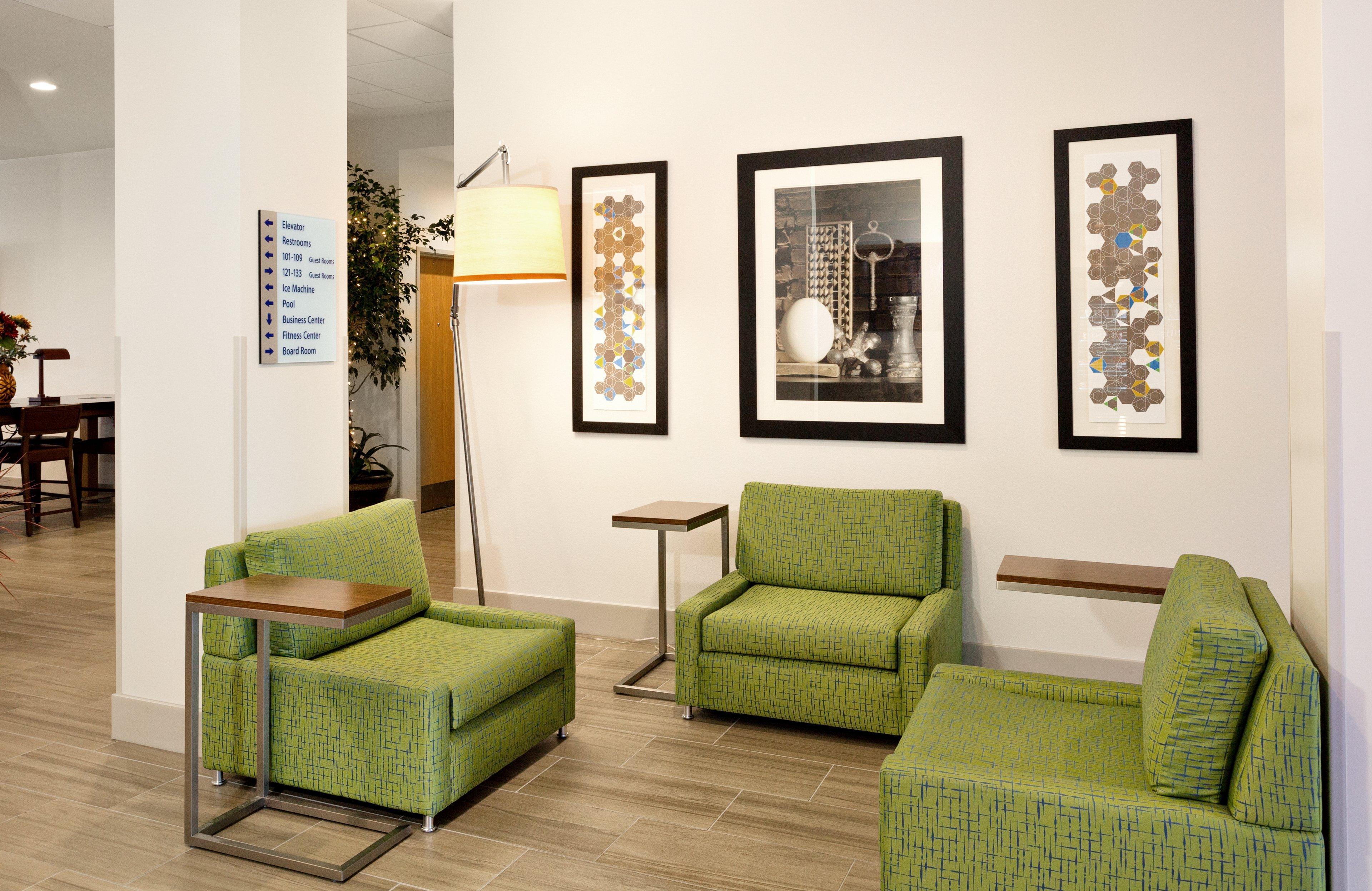 Hotel Express Wales North-winter Haven By Ihg