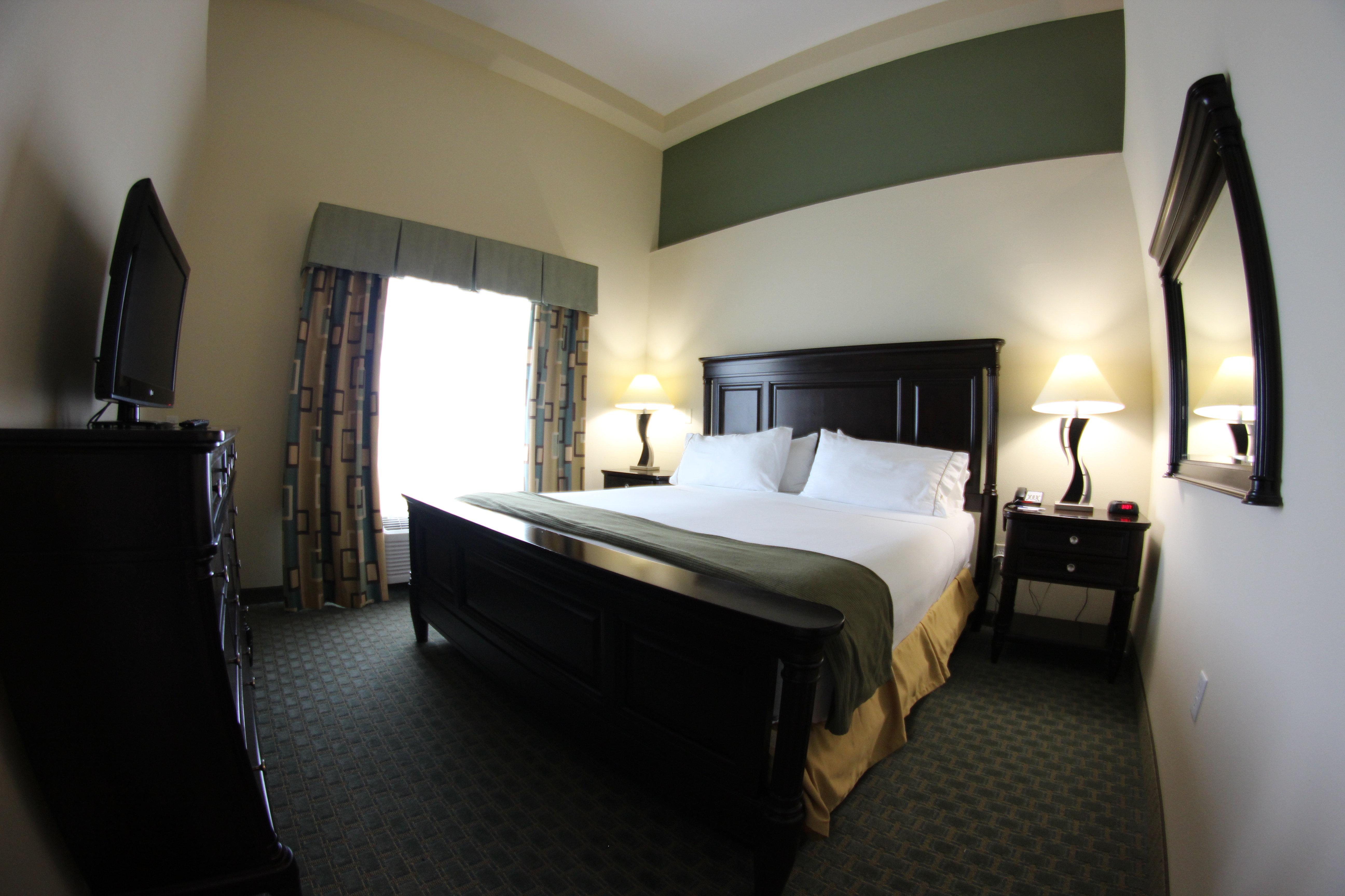 Hotel Express & By Ihg