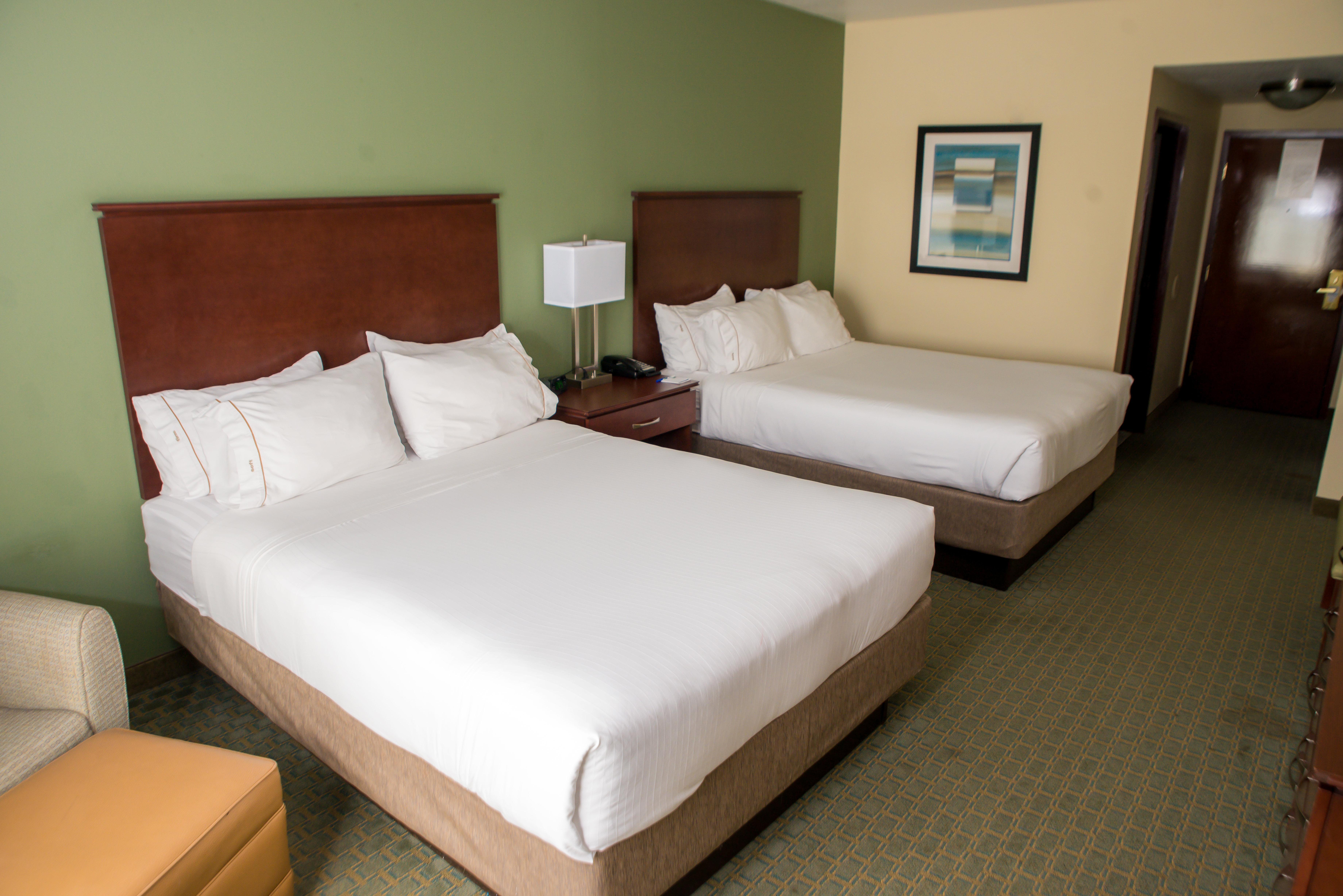 Express & By Ihg Hotel 2*