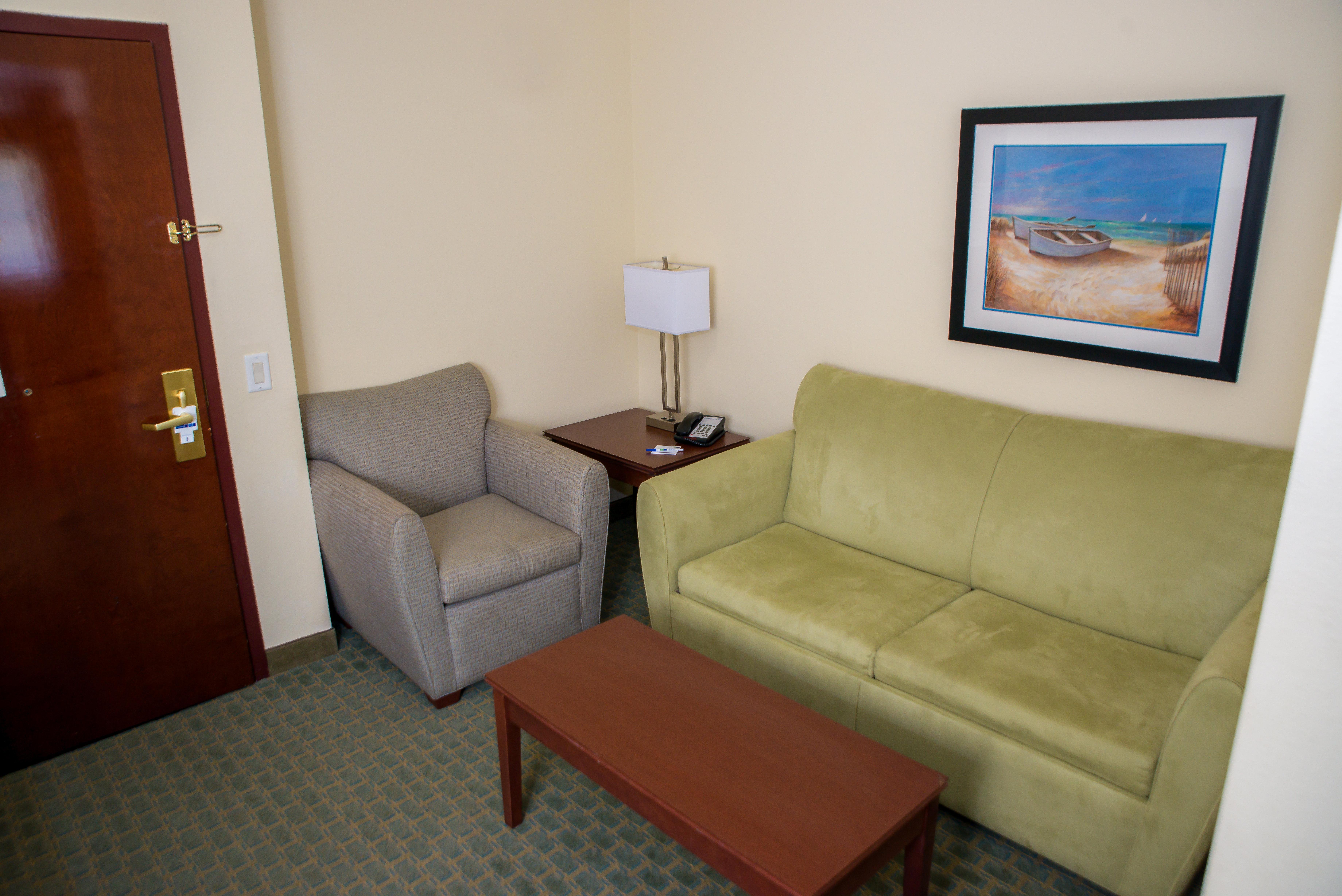 Hotel Express & By Ihg 2*