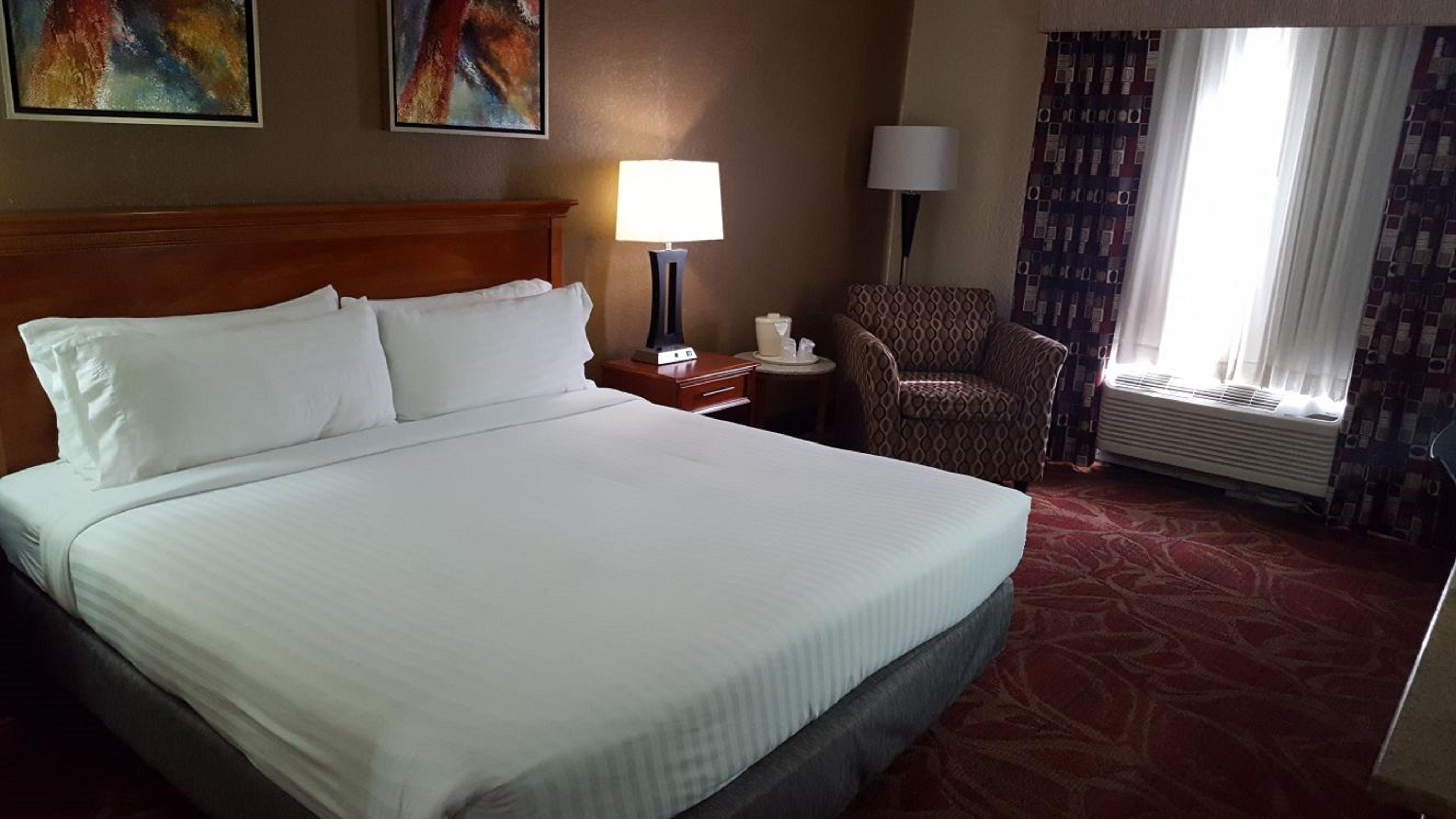 Express & Orange - Deltona By Ihg