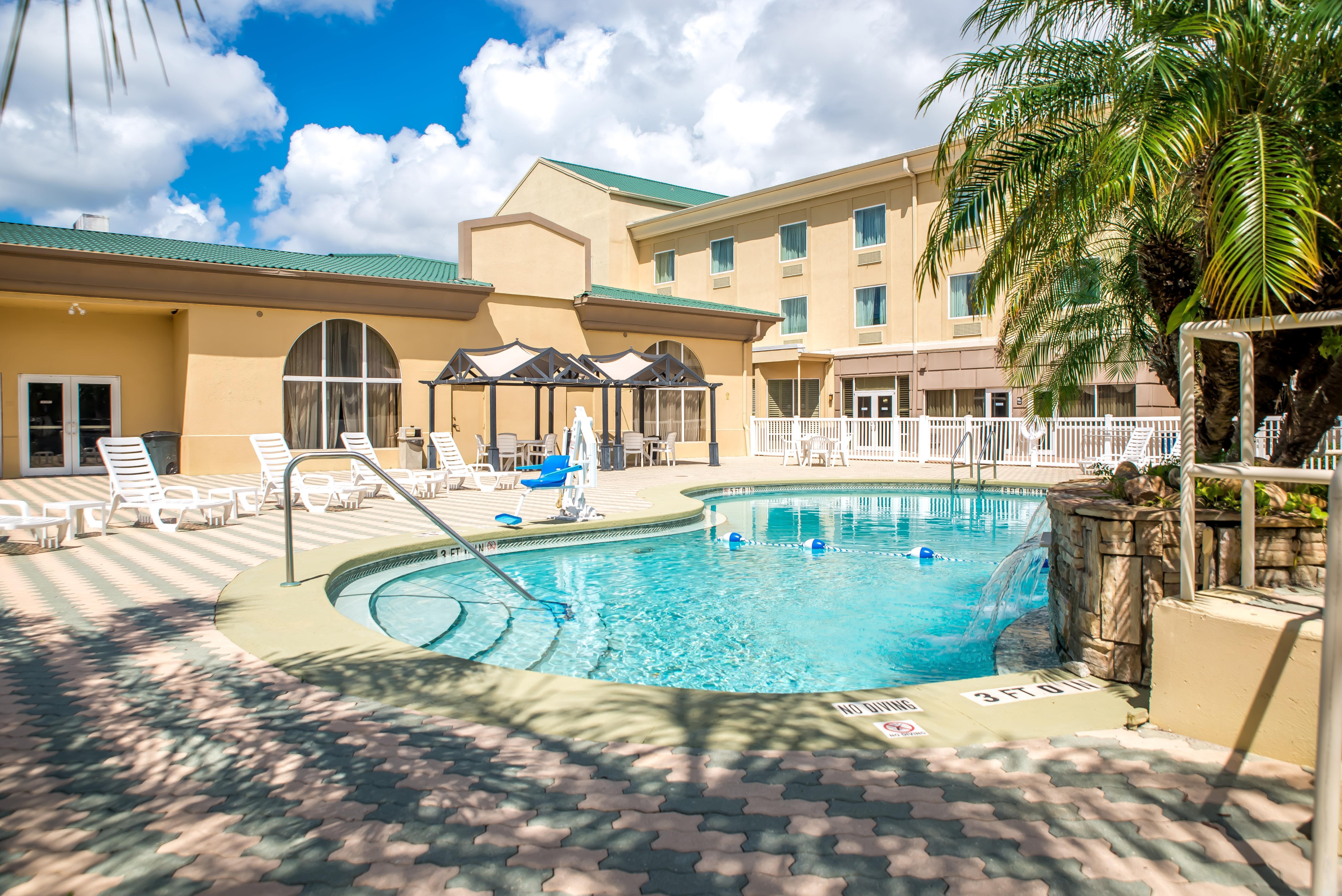 Express & By Ihg 2* Cocoa
