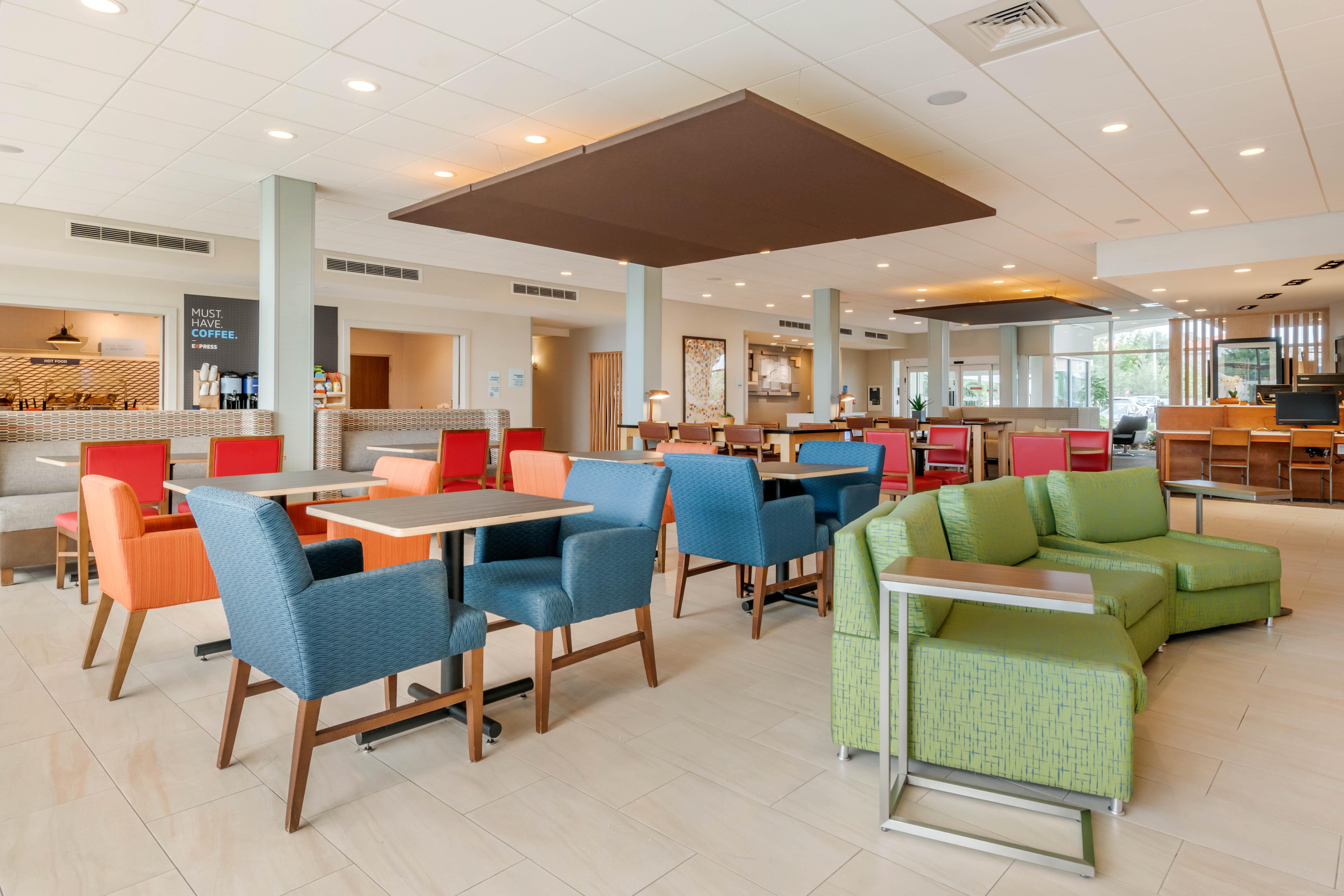Holiday Inn Express & Suites - St. Petersburg - Madeira Beach By Ihg St. Petersburg