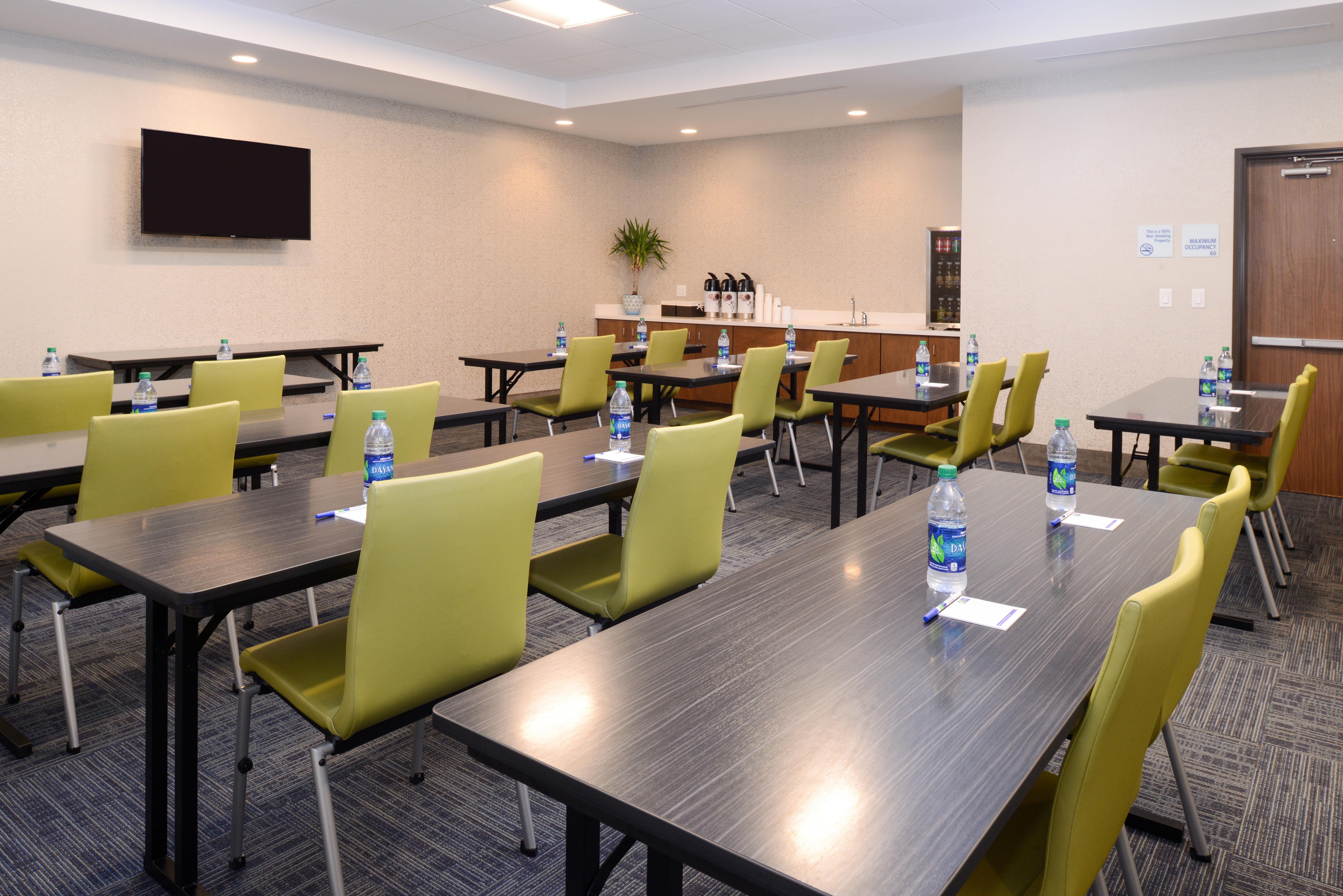 Hotel Holiday Inn Express & Suites - St. Petersburg - Madeira Beach By Ihg
