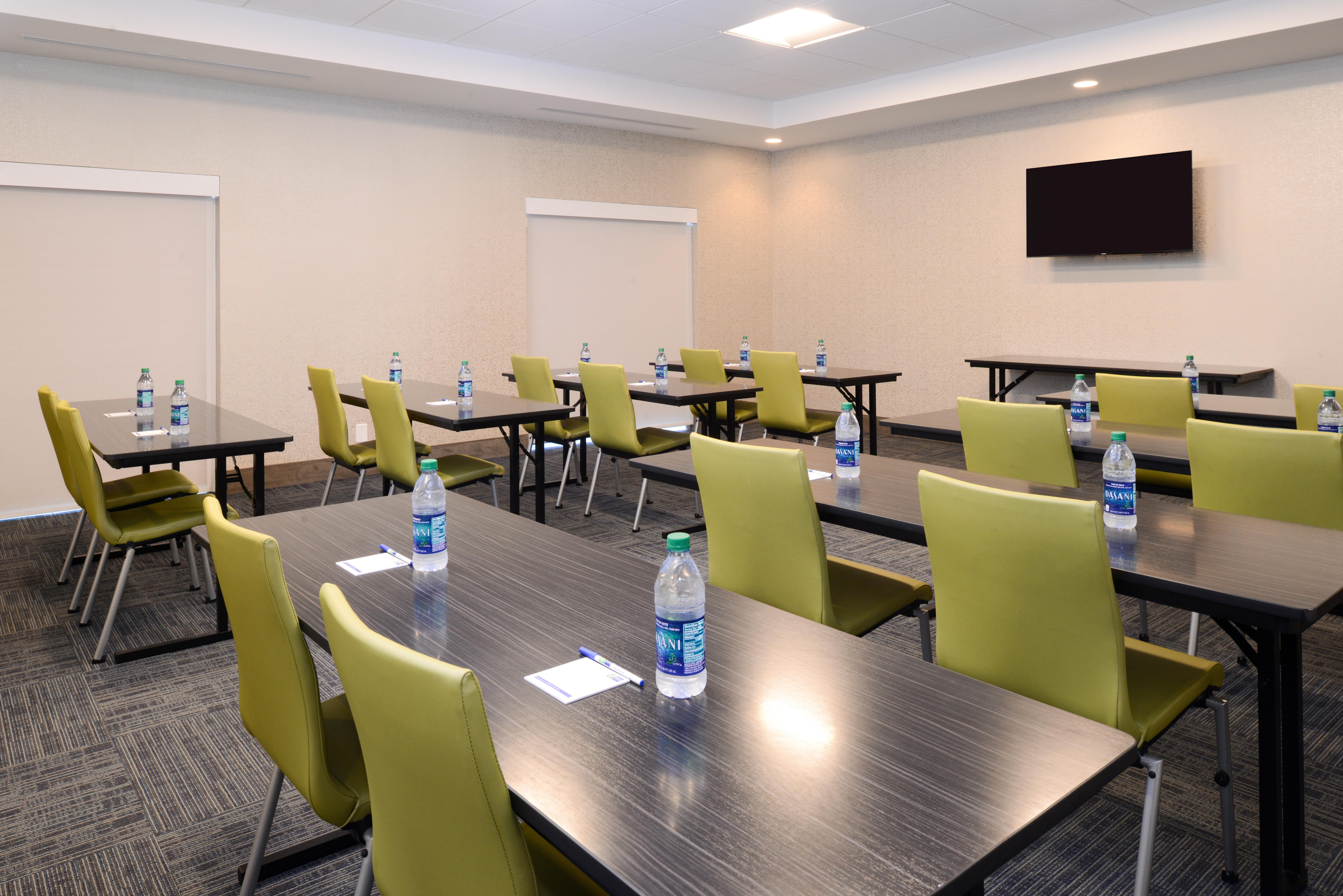 Holiday Inn Express & Suites - St. Petersburg - Madeira Beach By Ihg St. Petersburg