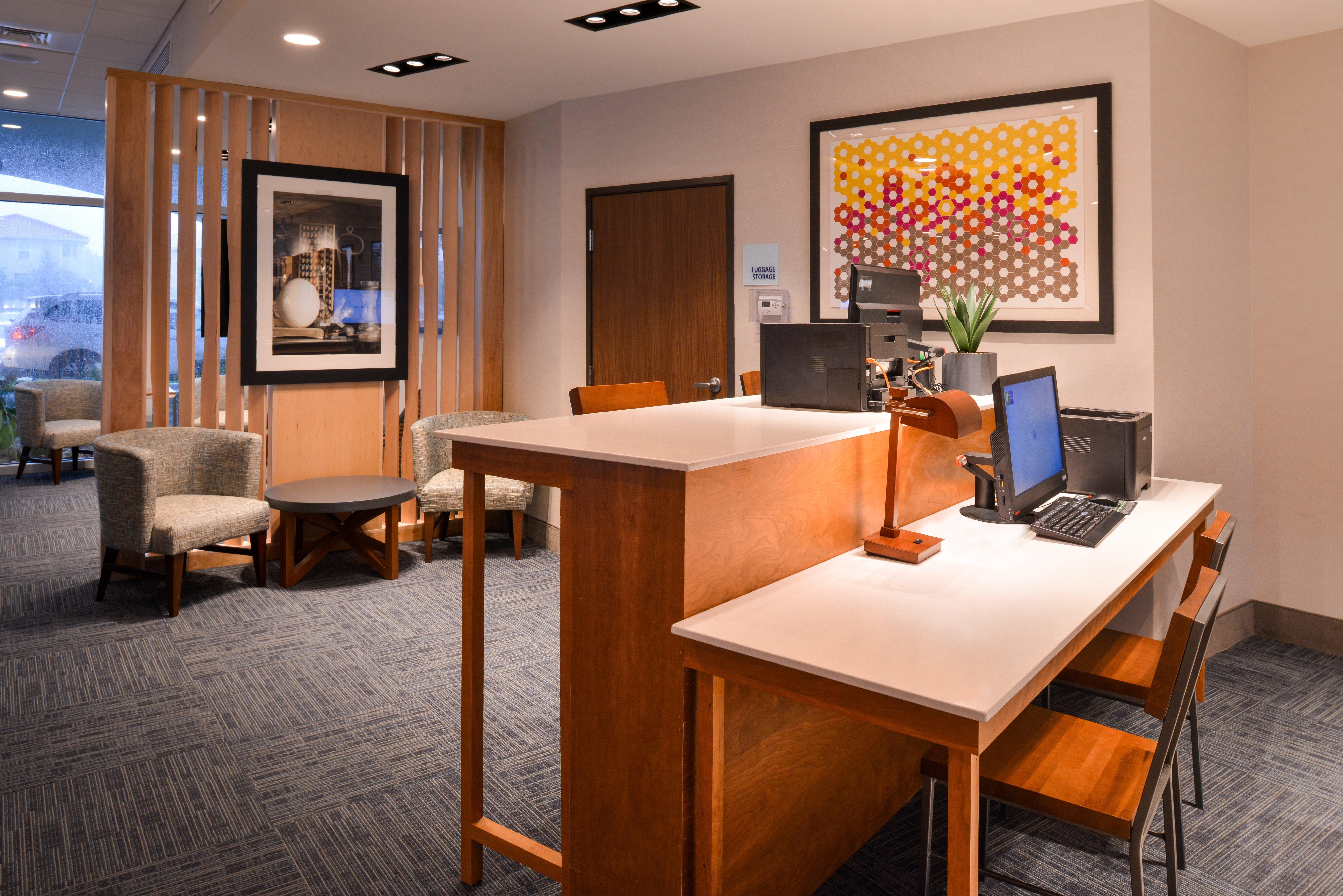 Holiday Inn Express & Suites - St. Petersburg - Madeira Beach By Ihg