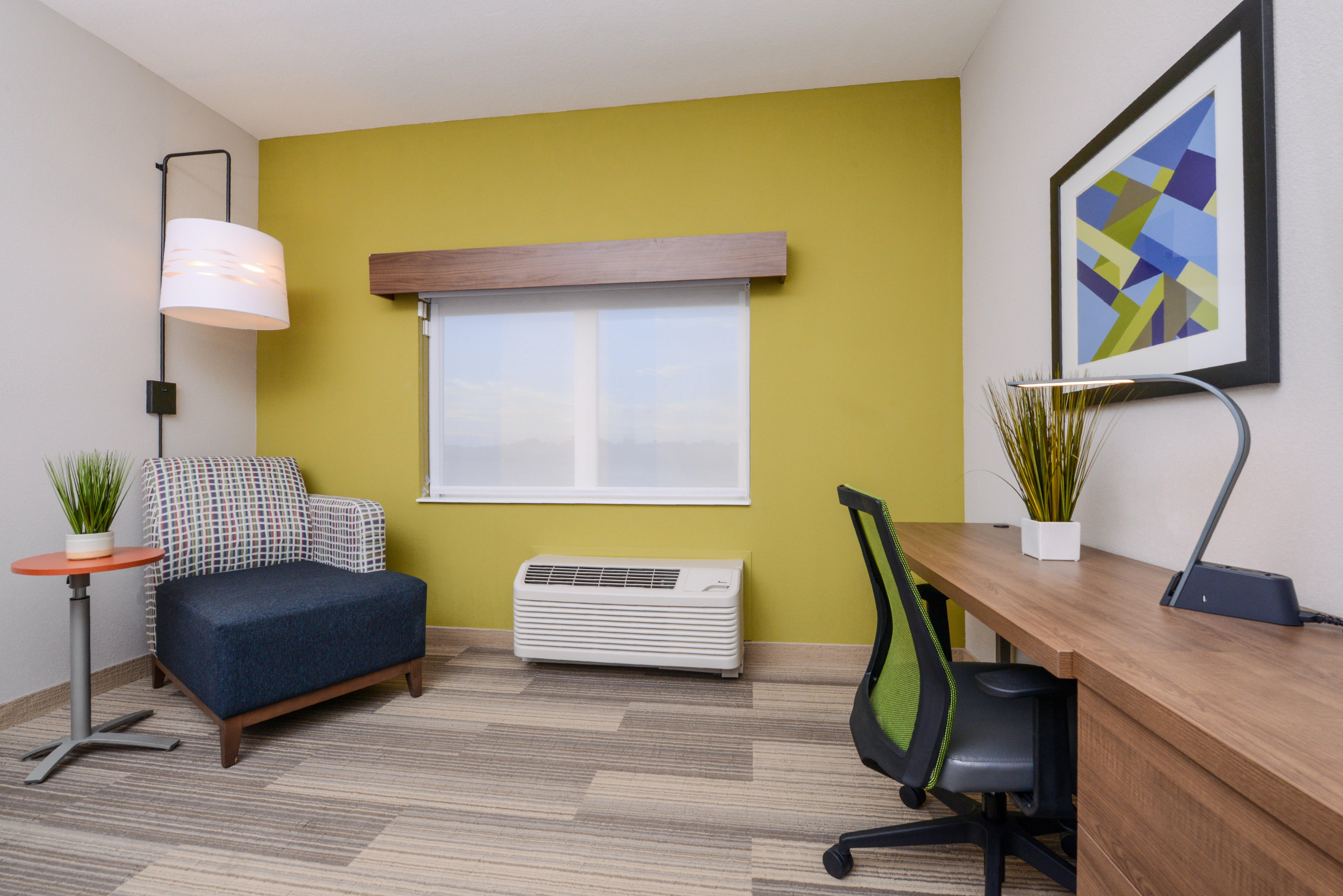 Hotel Holiday Inn Express & Suites - St. Petersburg - Madeira Beach By Ihg