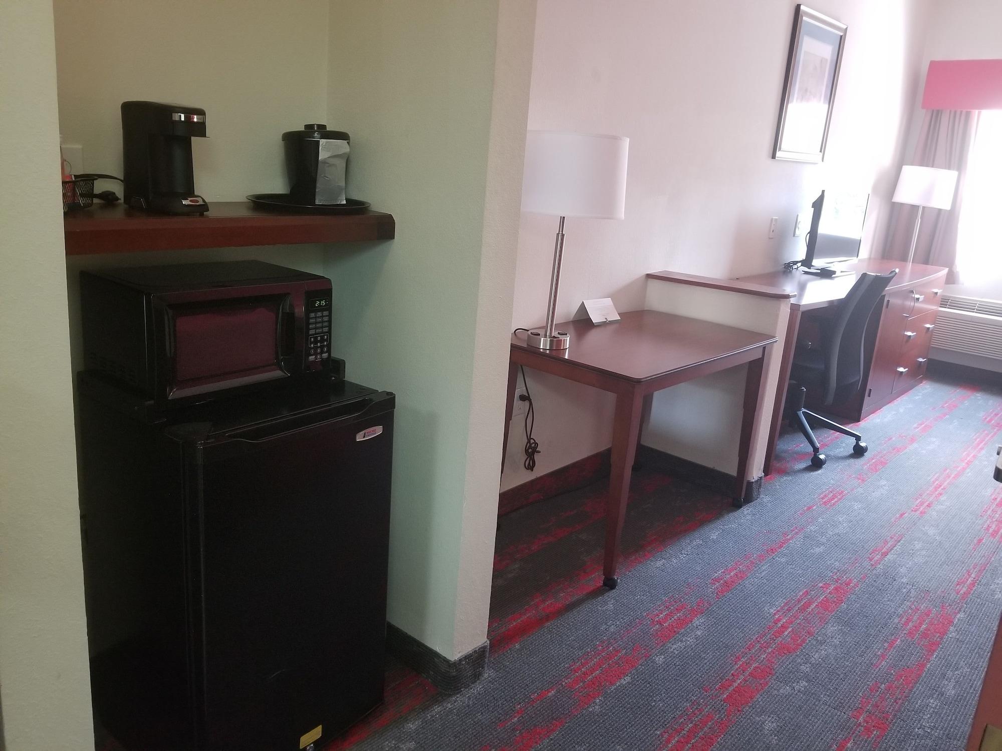 Quality Zephyrhills-dade Inn