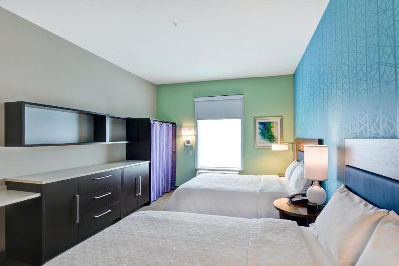 Home2 I-10 At North Davis Hwy Hotel 3*