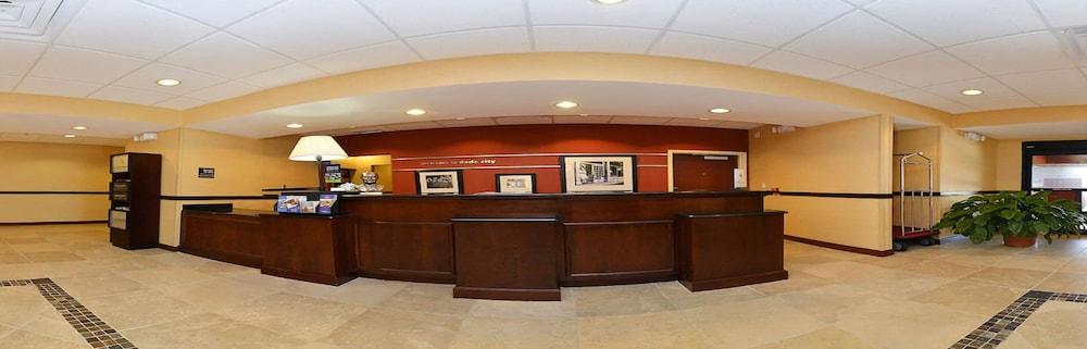 Hotel Hampton Dade - Zephyr Hills