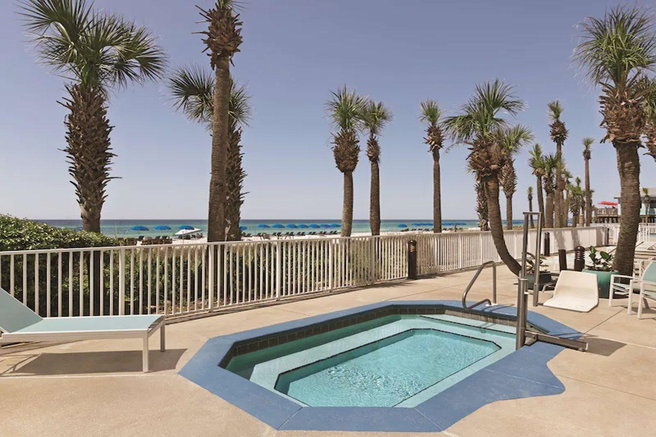 Radisson Beachfront - Panama Hotel Panama City Beach