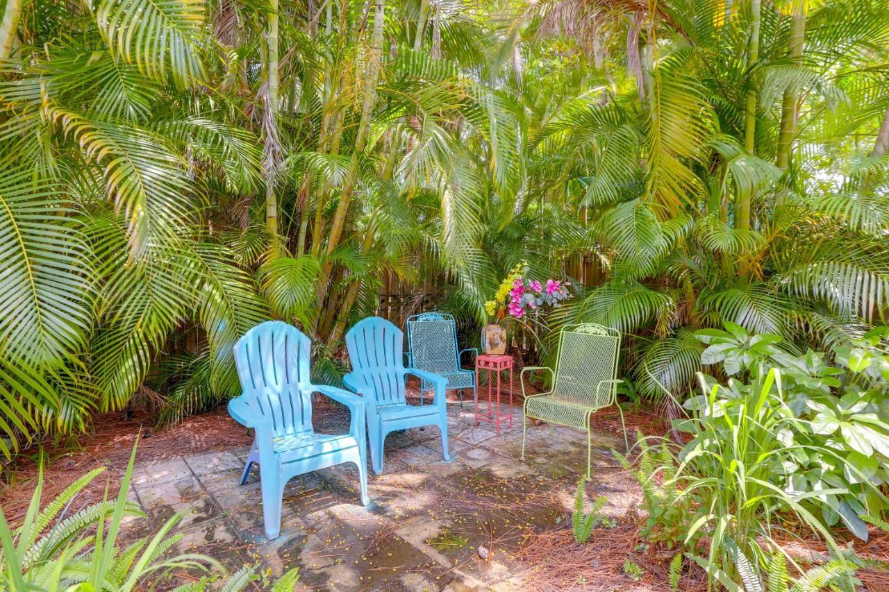 Holiday home Colorful Gulfport Walk To The Art District! St. Petersburg
