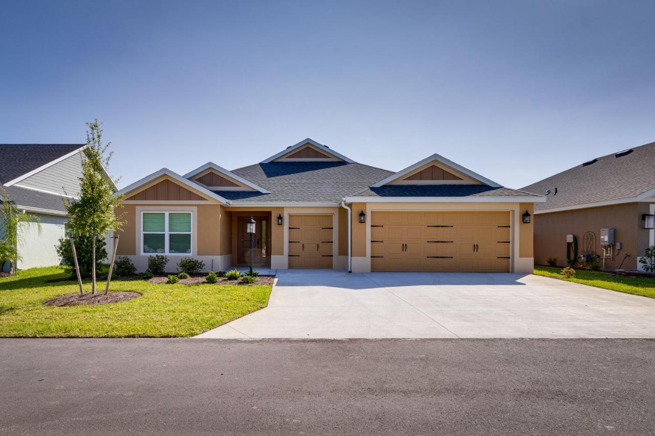 Vacation In The Villages With Pool Access Holiday home *
