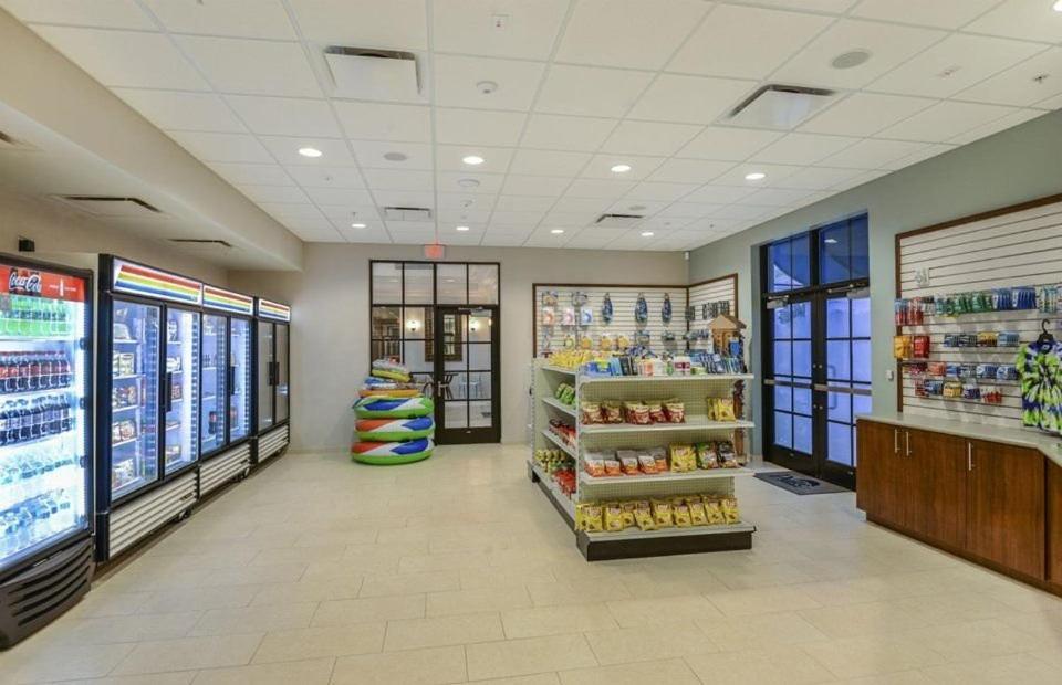 Luxury Windsor Resort Near Disney Oversize Pool