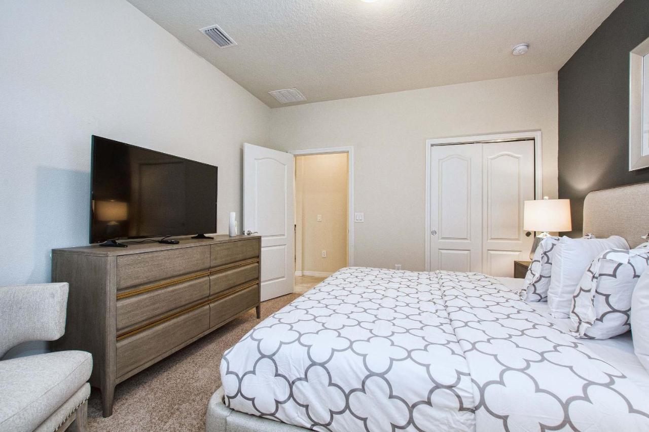 Luxury Windsor Resort Near Disney Oversize Pool Villa