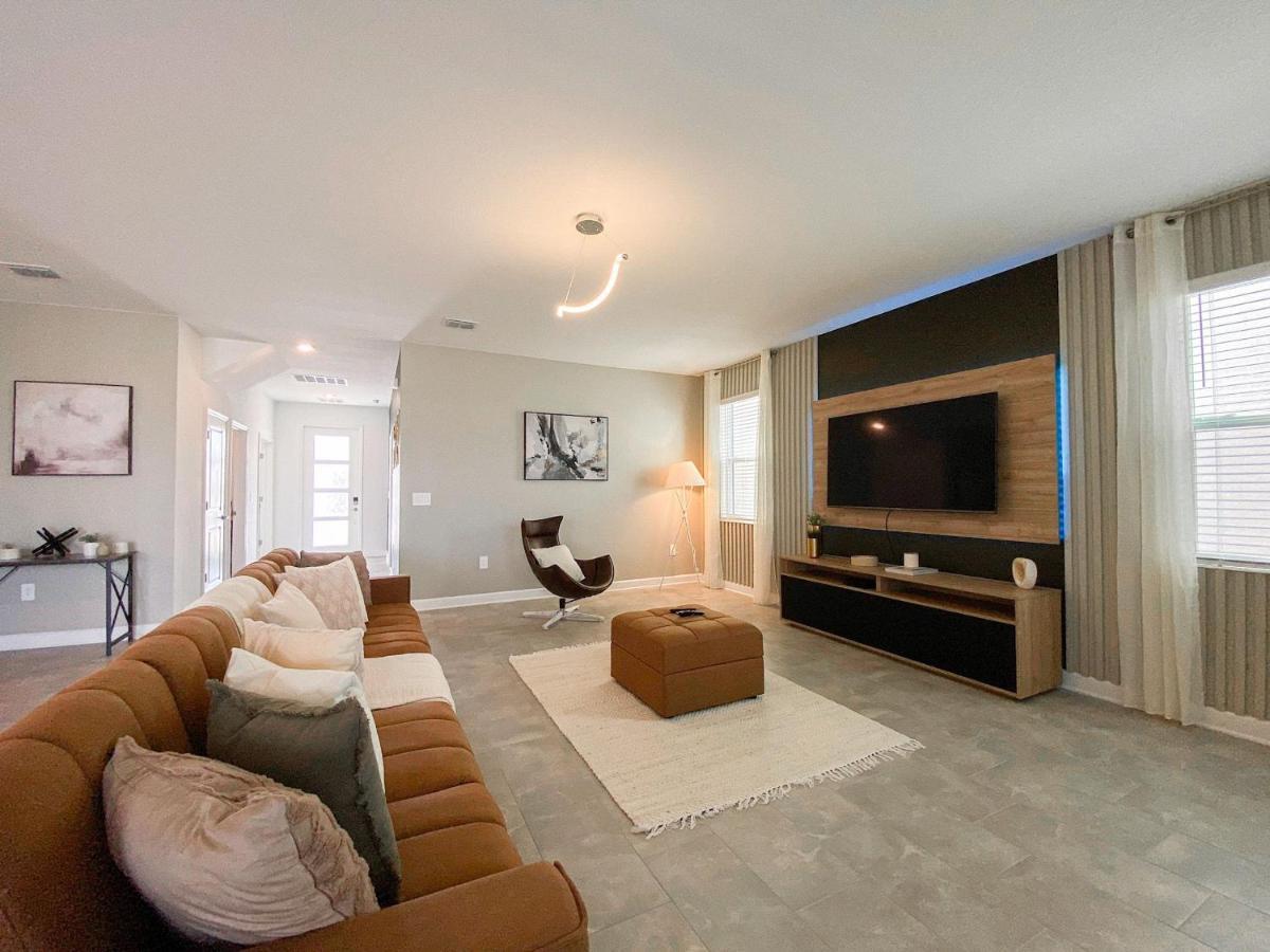 Holiday home Theater Pool Spa Game-room Near Disney Kissimmee