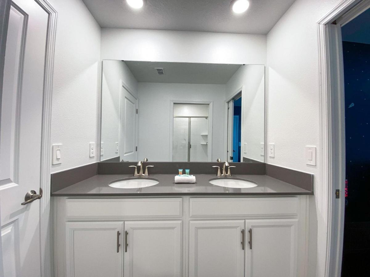 Theater Pool Spa Game-room Near Disney * Kissimmee