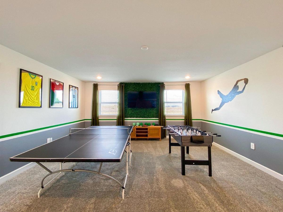 Theater Pool Spa Game-room Near Disney Holiday home *