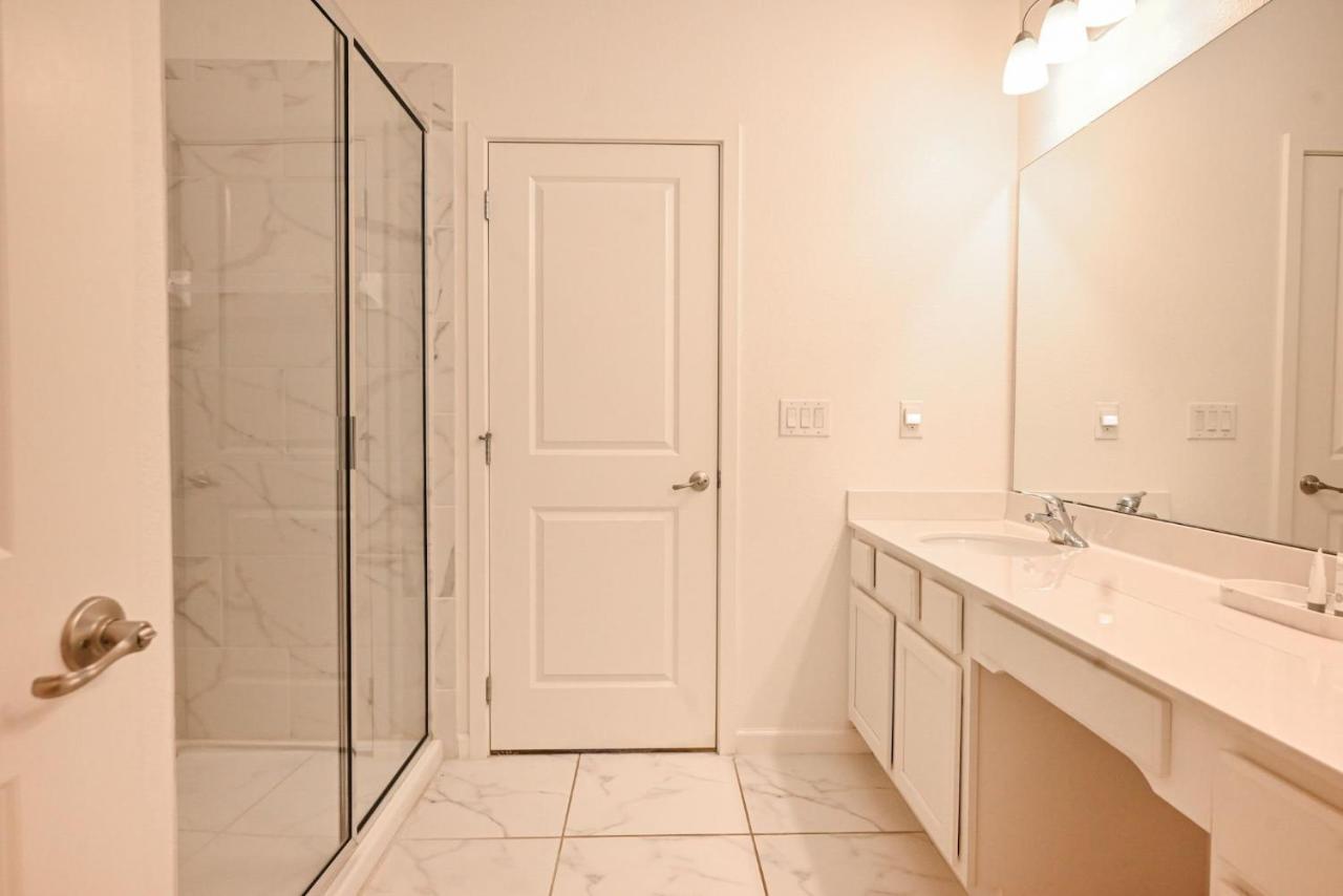 9br Dream Vacation W- View No Carpet Villa *