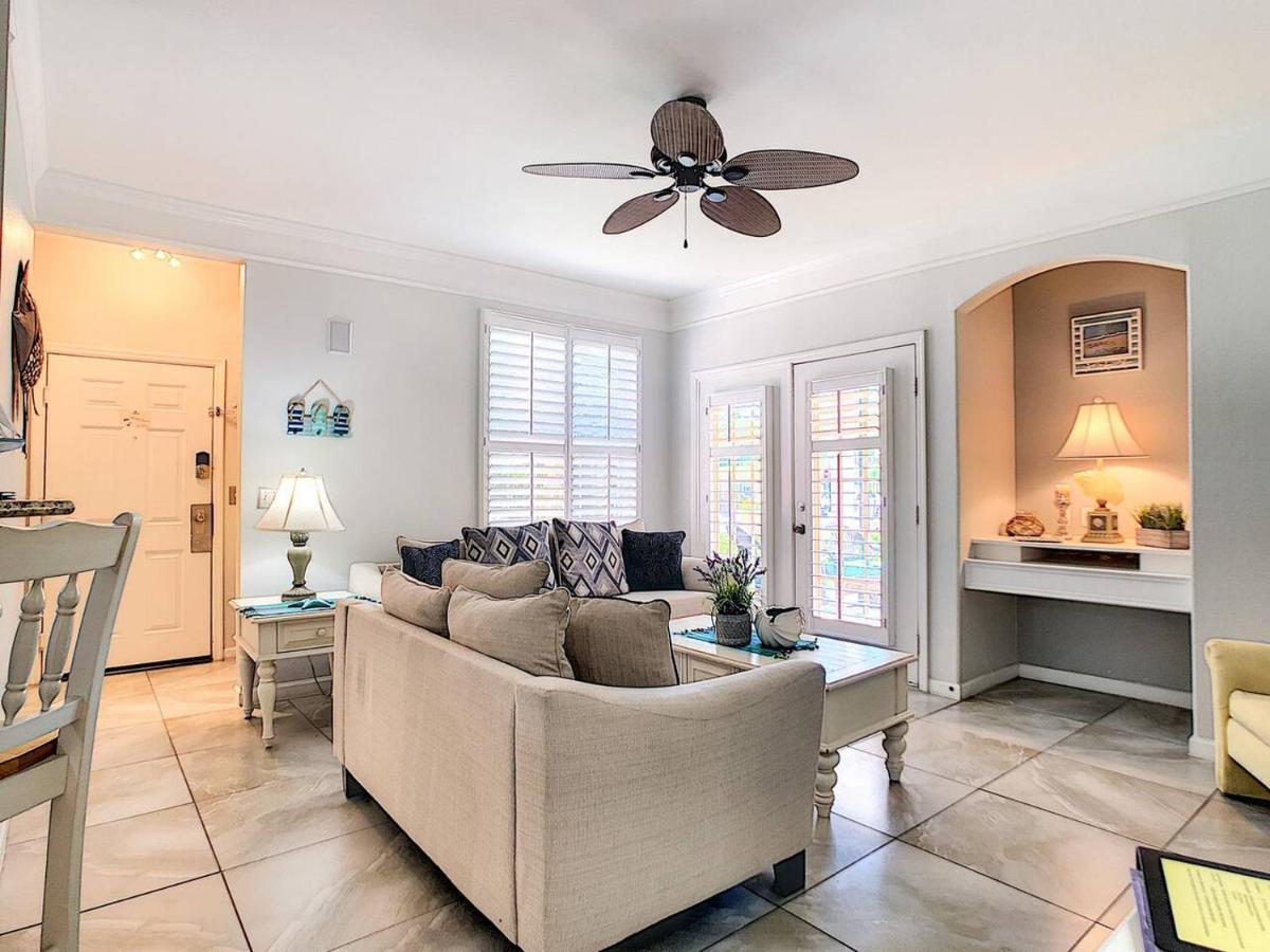 Stunning Beach House In Central Area Near Disney Apartment