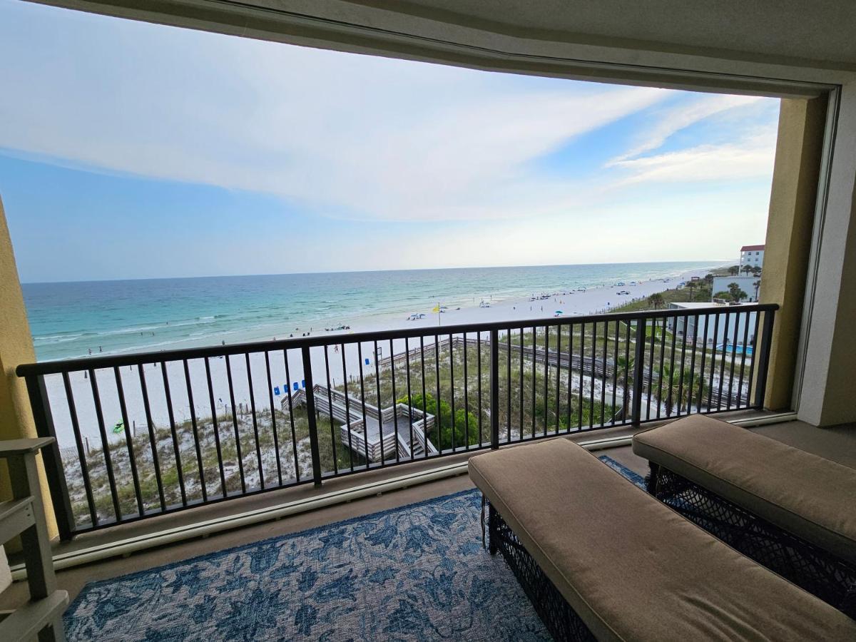 Holiday home Bella Riva 409 4 Bedroom Beachfront Set Up Included *