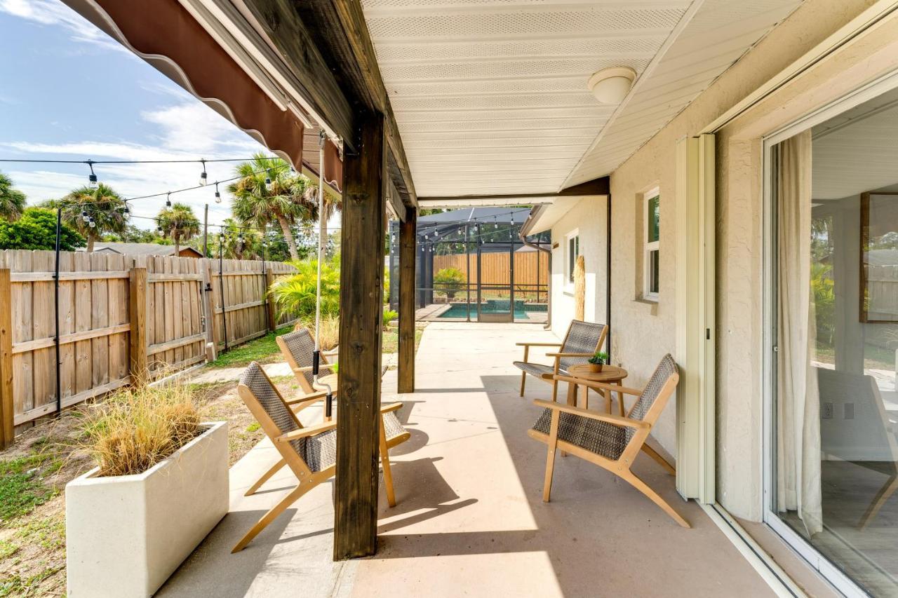With Screened Pool, 3 Mi To Beaches!
