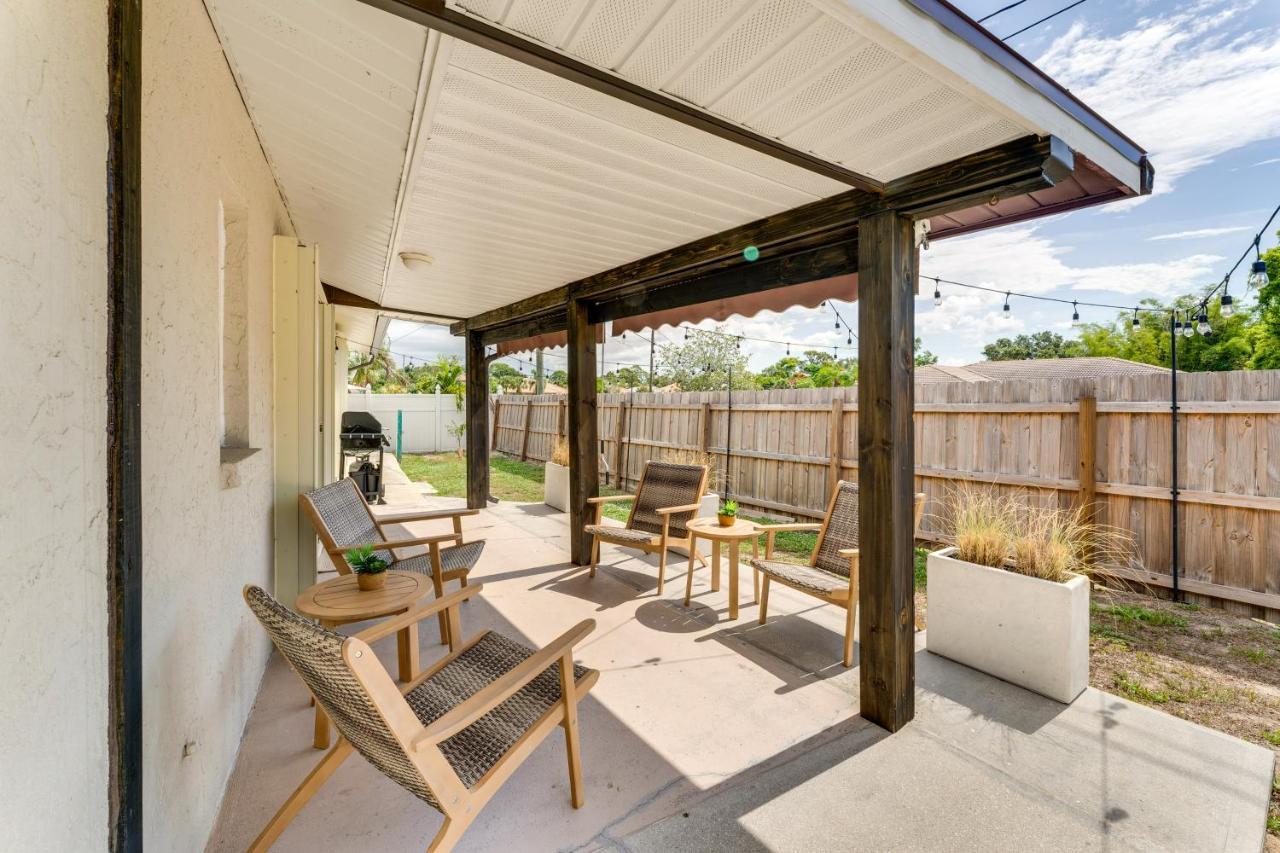 Holiday home With Screened Pool, 3 Mi To Beaches!