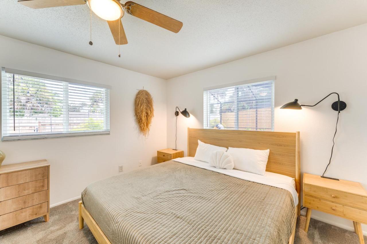 With Screened Pool, 3 Mi To Beaches!