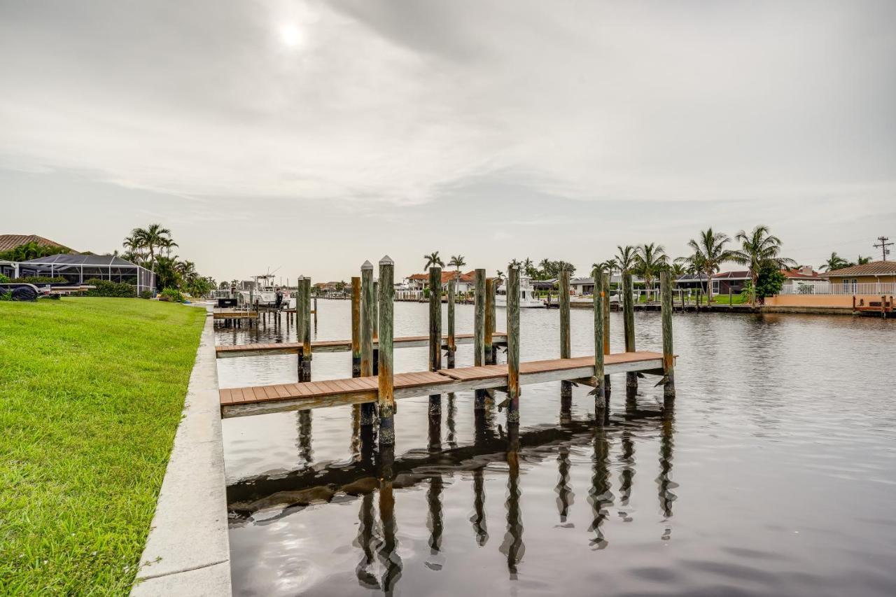 Stunning Private Pool And Boat Dock Holiday home