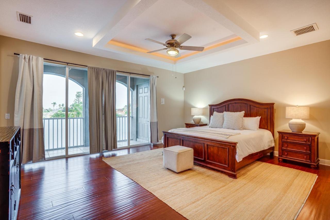 Stunning Private Pool And Boat Dock * Cape Coral