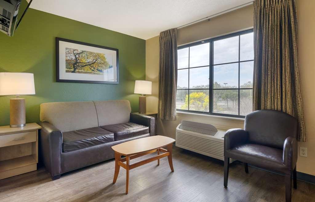 Extended America - - Airport Hotel Melbourne