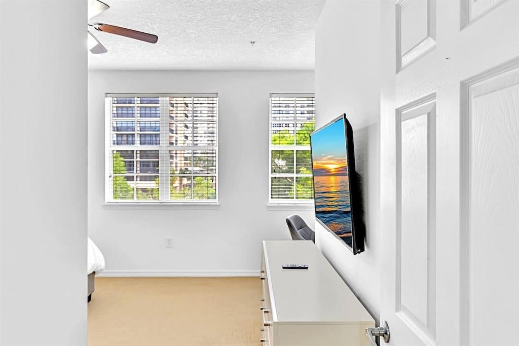 Gorgeous Townhouse Beach Access Amenities *