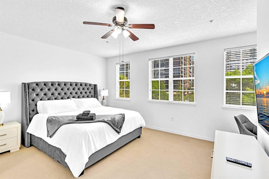 Apartment Gorgeous Townhouse Beach Access Amenities