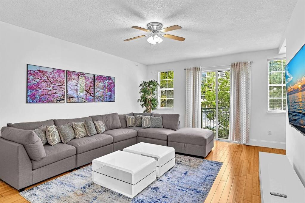 Gorgeous Townhouse Beach Access Amenities Hallandale Beach
