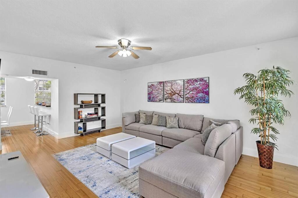 Gorgeous Townhouse Beach Access Amenities Hallandale Beach