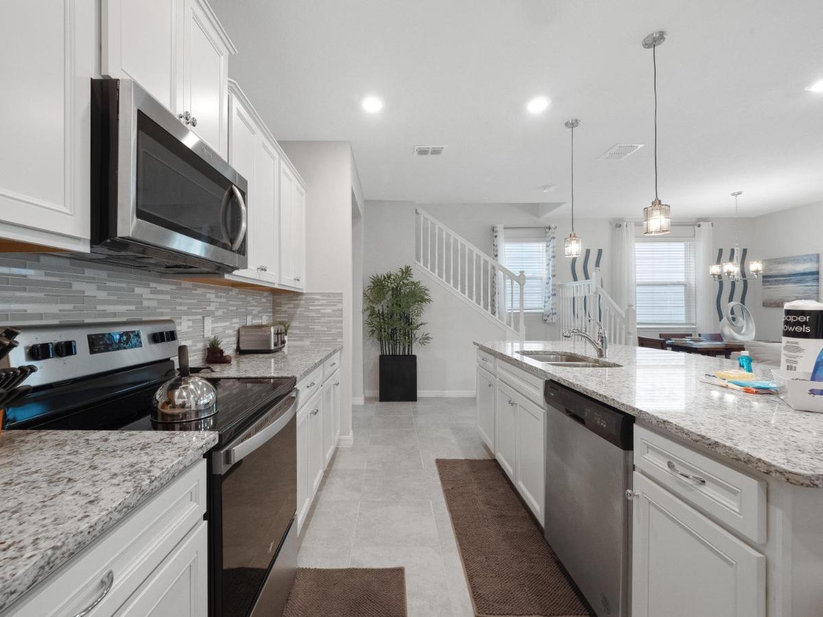 Holiday home Bsv3894 Free Promotion Luxury 5 Bedroom Davenport