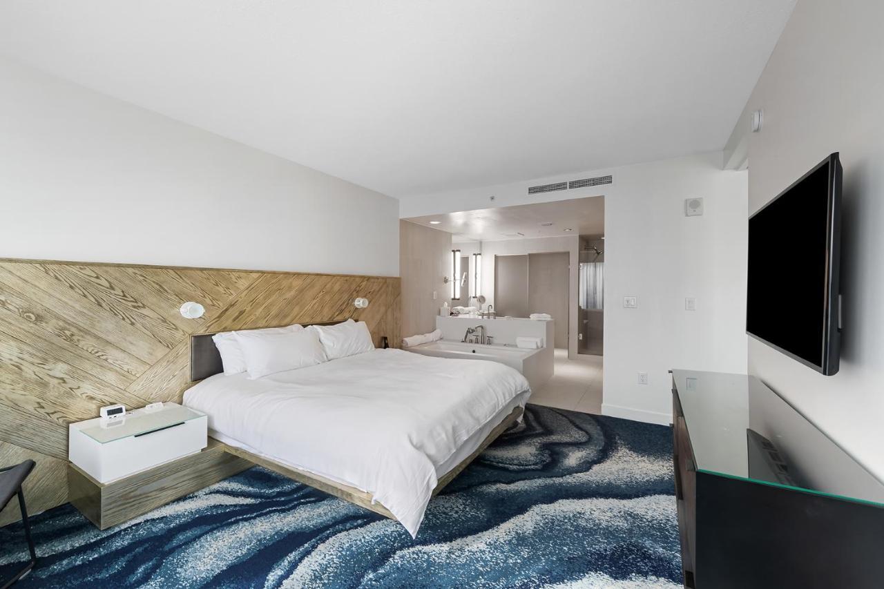 The W Beachfront Oasis