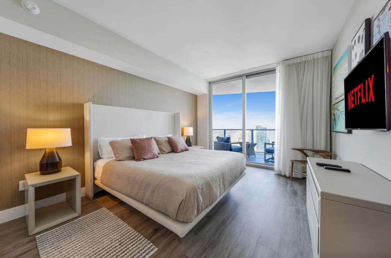 Splendid - Oceanview 1bdr & 1ba Right On The Beach, Heated Pool, Gym Apartment Hollywood