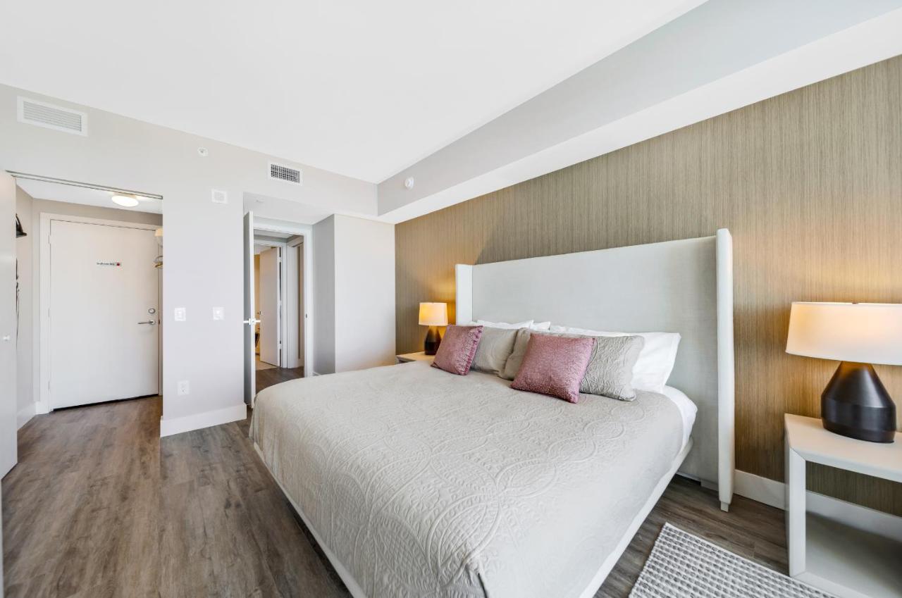 Splendid - Oceanview 1bdr & 1ba Right On The Beach, Heated Pool, Gym *