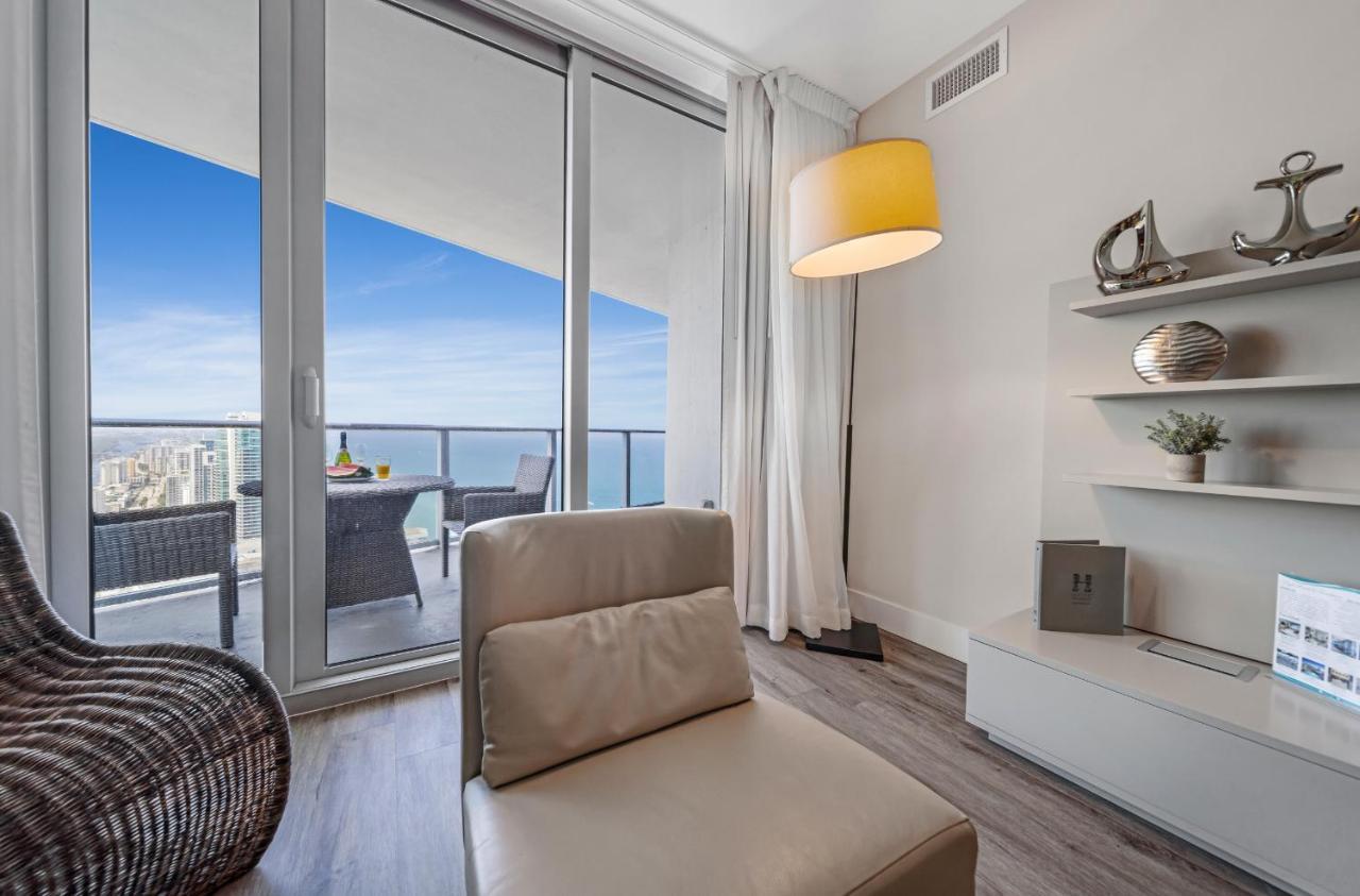 Splendid - Oceanview 1bdr & 1ba Right On The Beach, Heated Pool, Gym Apartment *