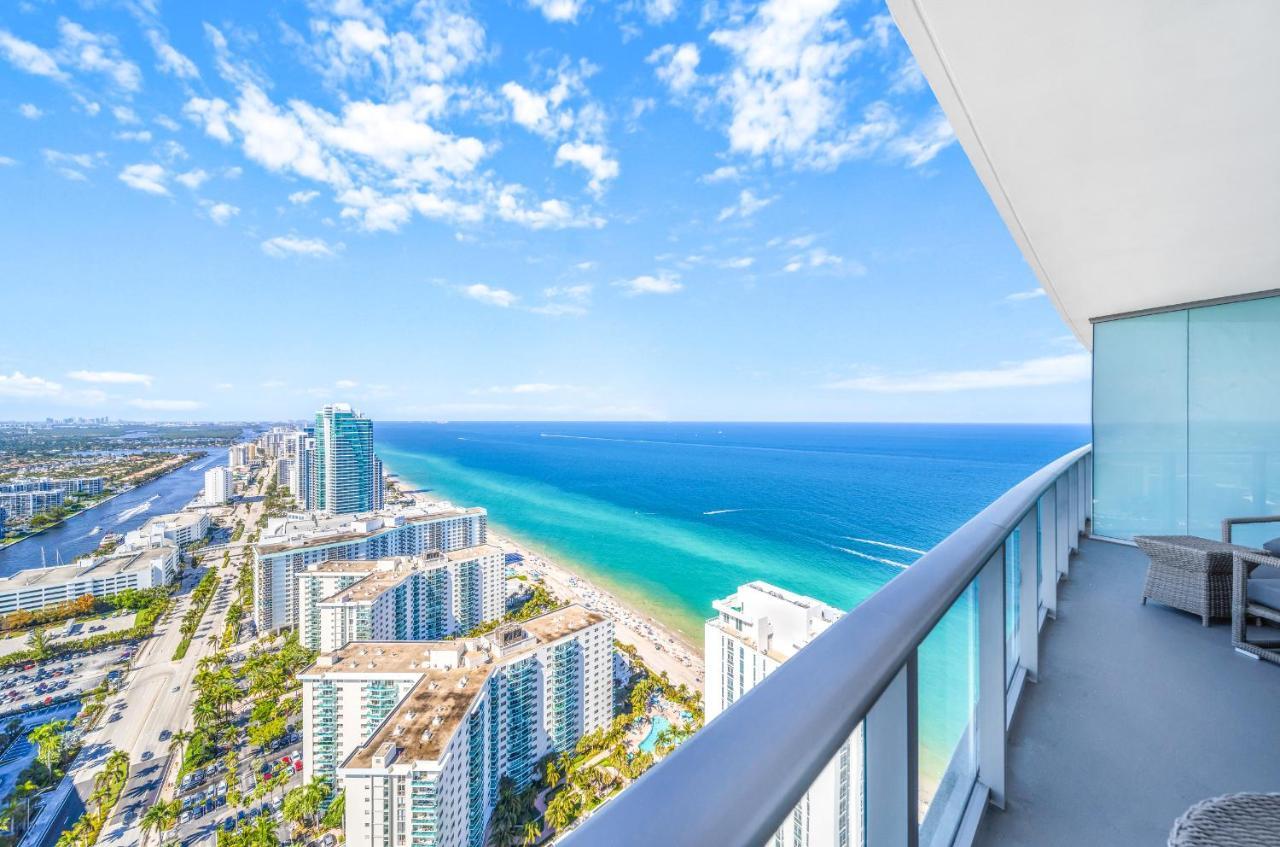 Splendid - Oceanview 1bdr & 1ba Right On The Beach, Heated Pool, Gym Apartment