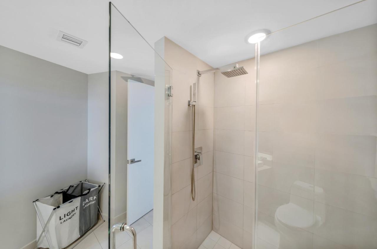 Apartment Splendid - Oceanview 1bdr & 1ba Right On The Beach, Heated Pool, Gym *