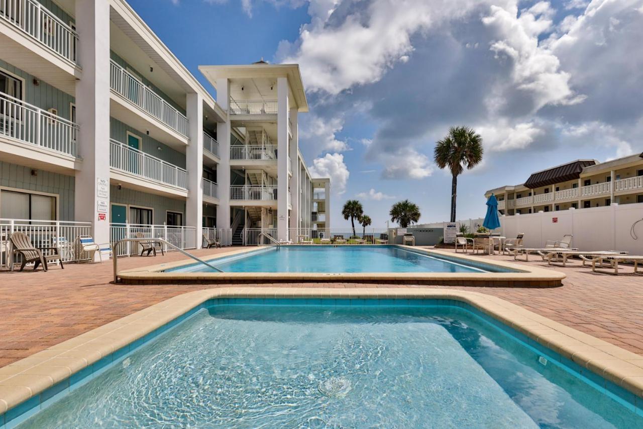Coastal Waters Studio 111 - Pool Side Studio