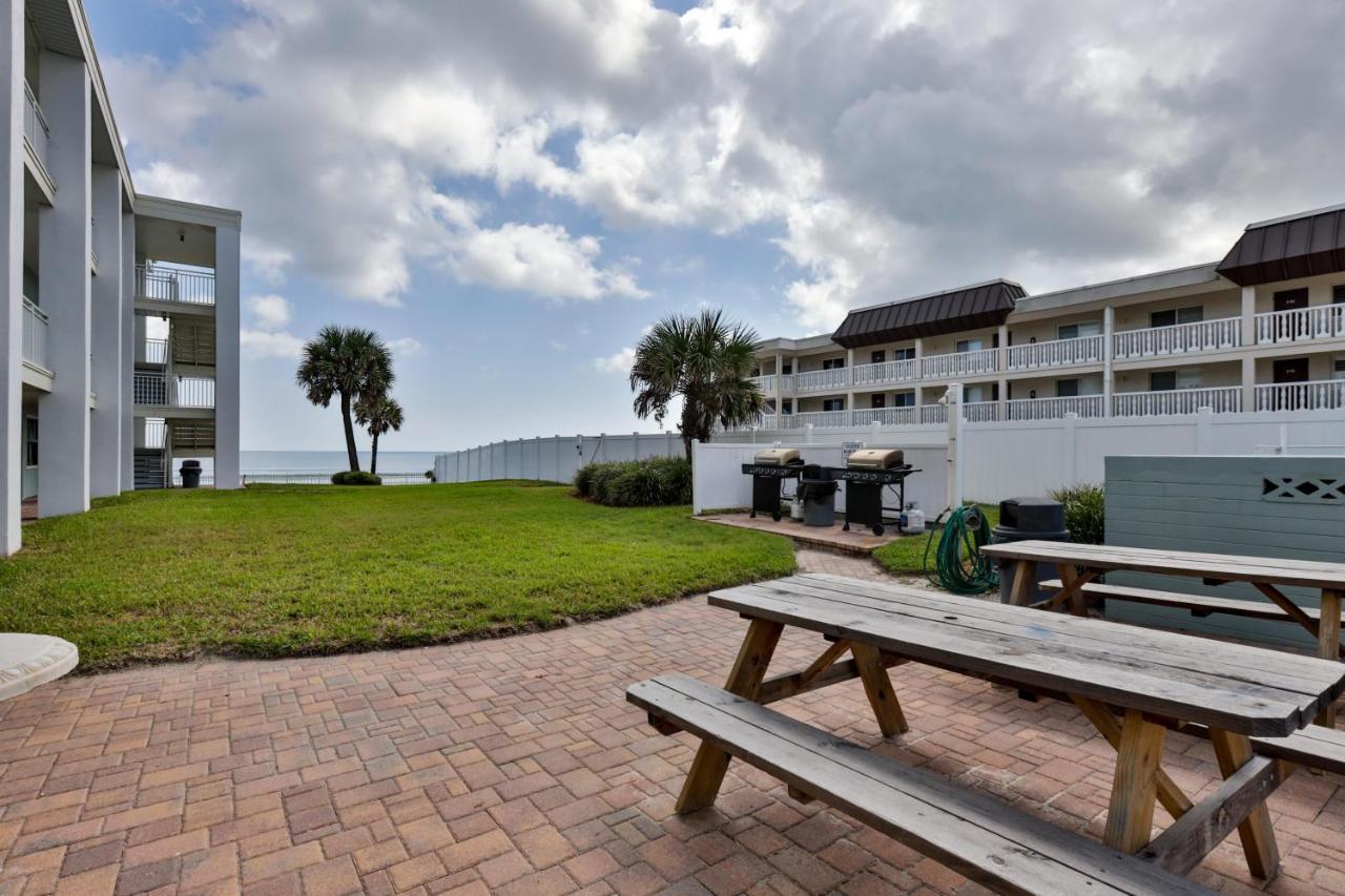 Coastal Waters Studio 111 - Pool Side Studio Resort *